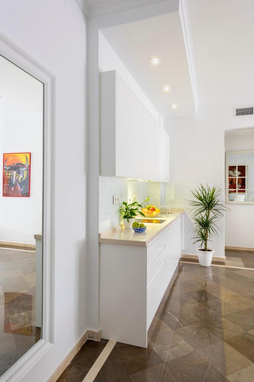 Sagrado Corazon Apartment Granada Bagian luar foto